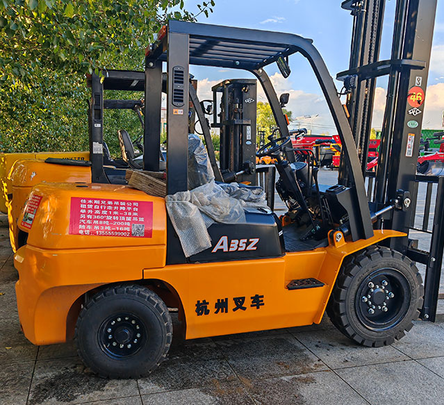 叉车